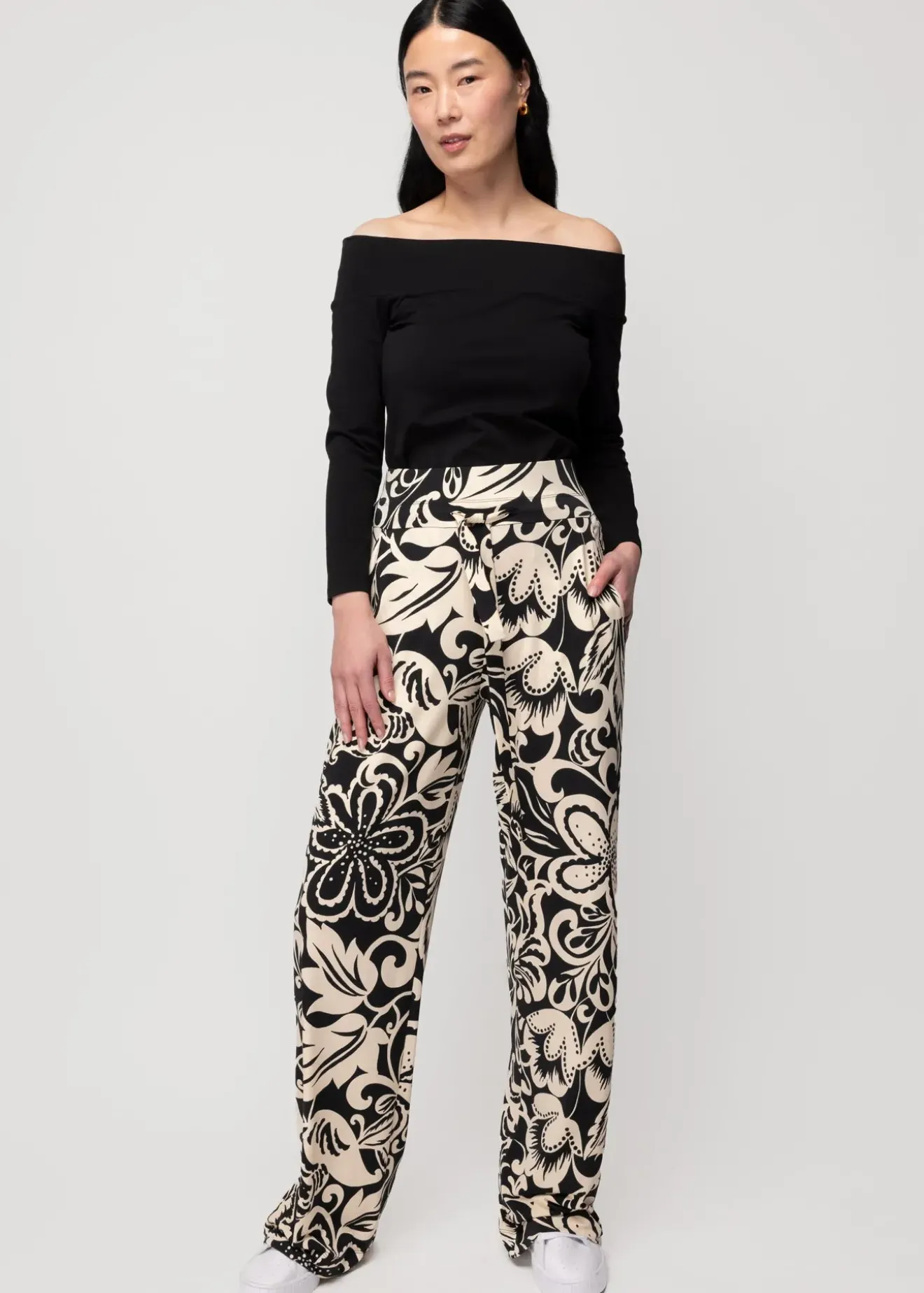 Vanilia Tricot Broek Met Bloemenprint Antique Cotton/Black Fashion