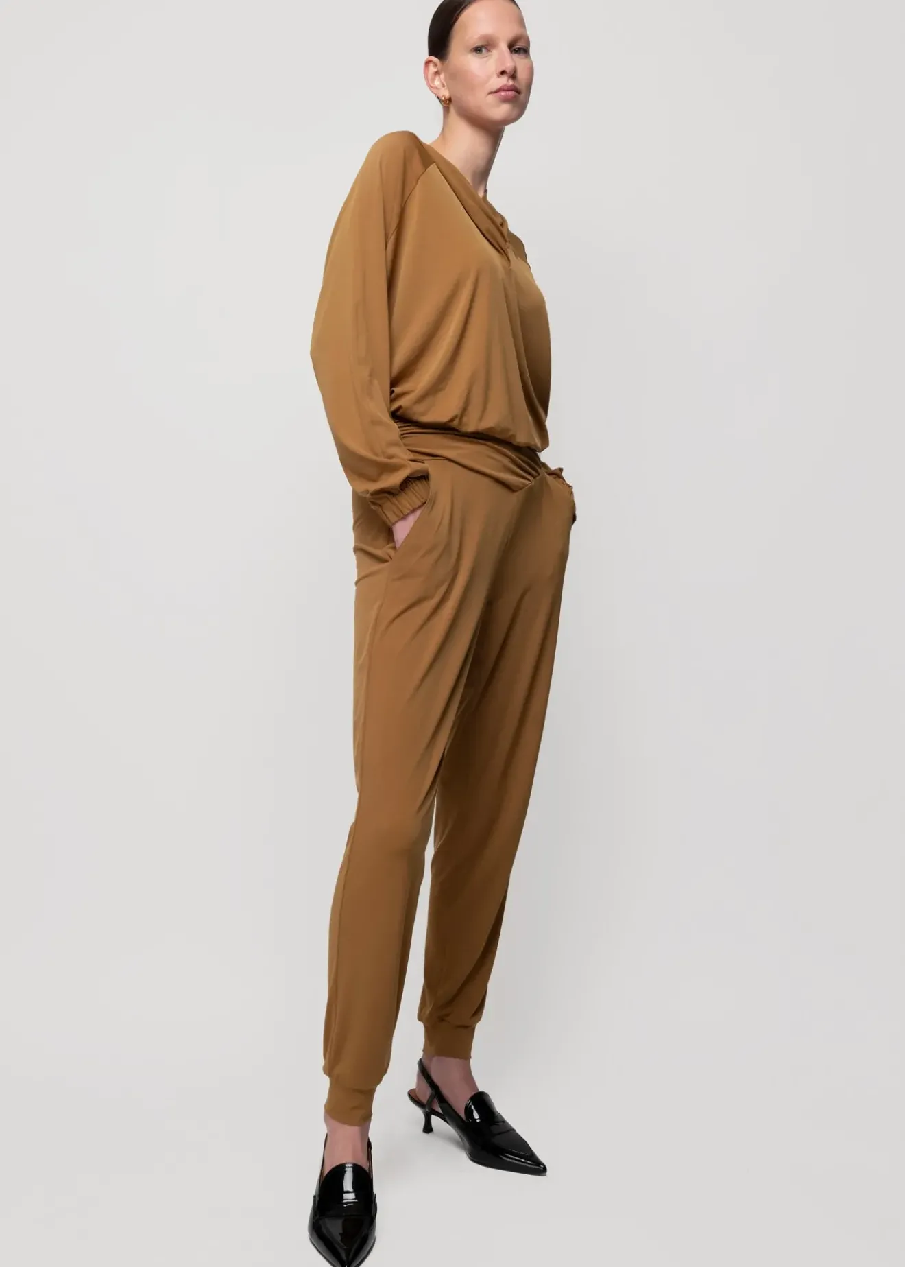 Vanilia Tricot Jogger Breen Discount
